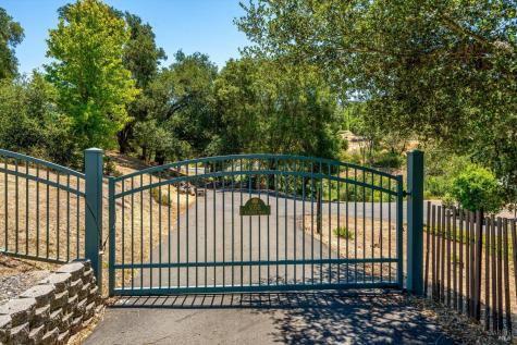 1055 Sundown Trail Santa Rosa CA 95404