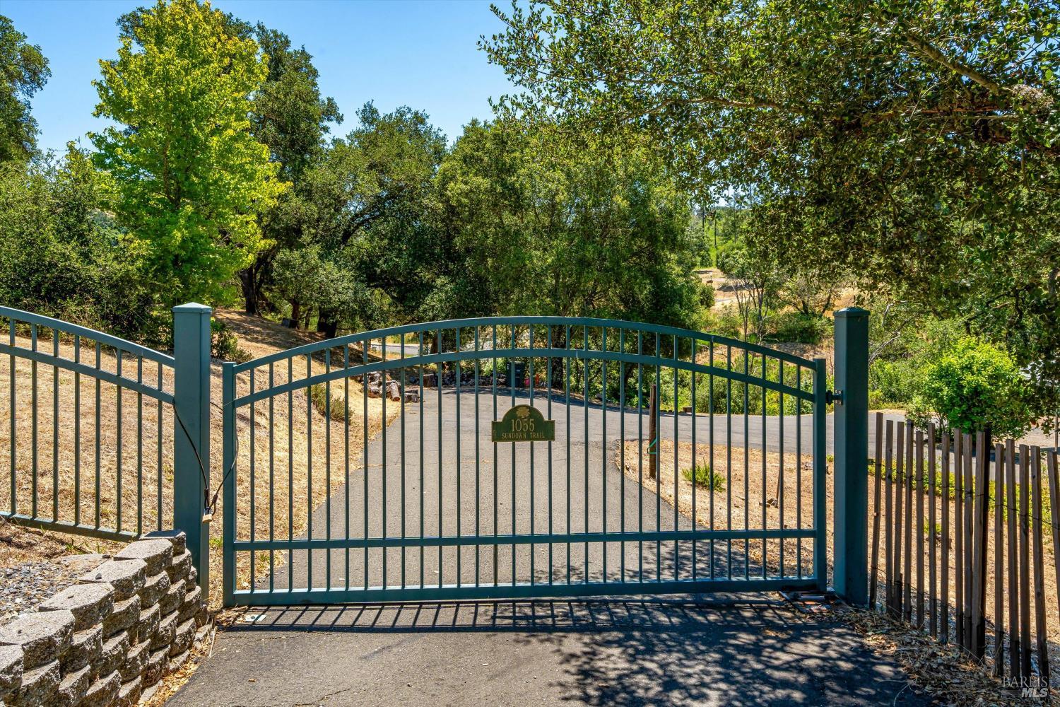 1055 Sundown Trail Santa Rosa CA 95404