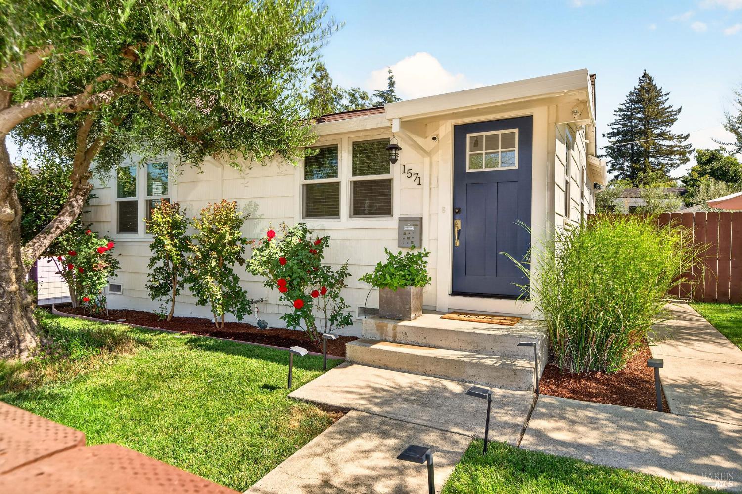 1571 Menlo Avenue Napa CA 94558