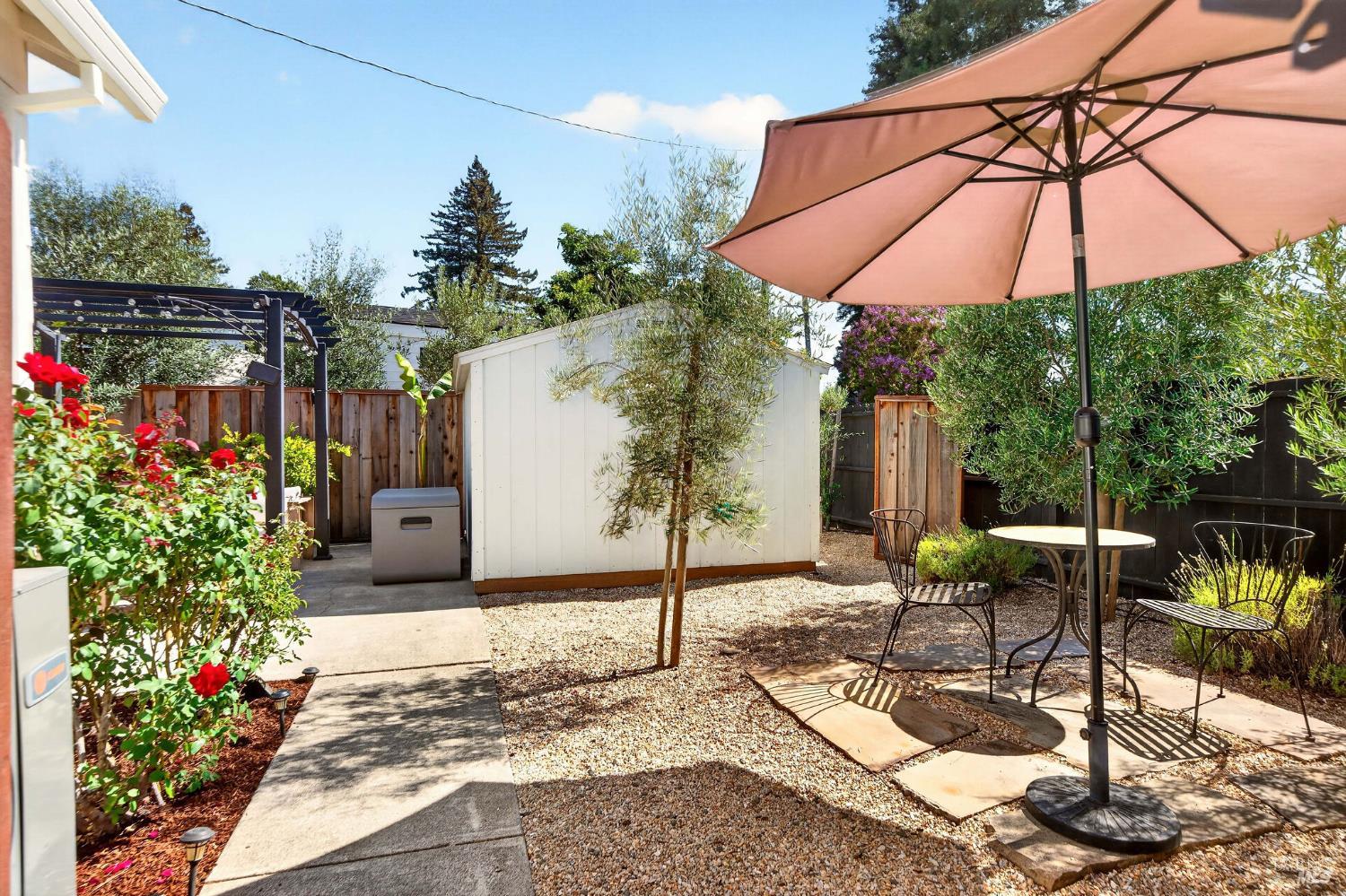 1571 Menlo Avenue Napa CA 94558