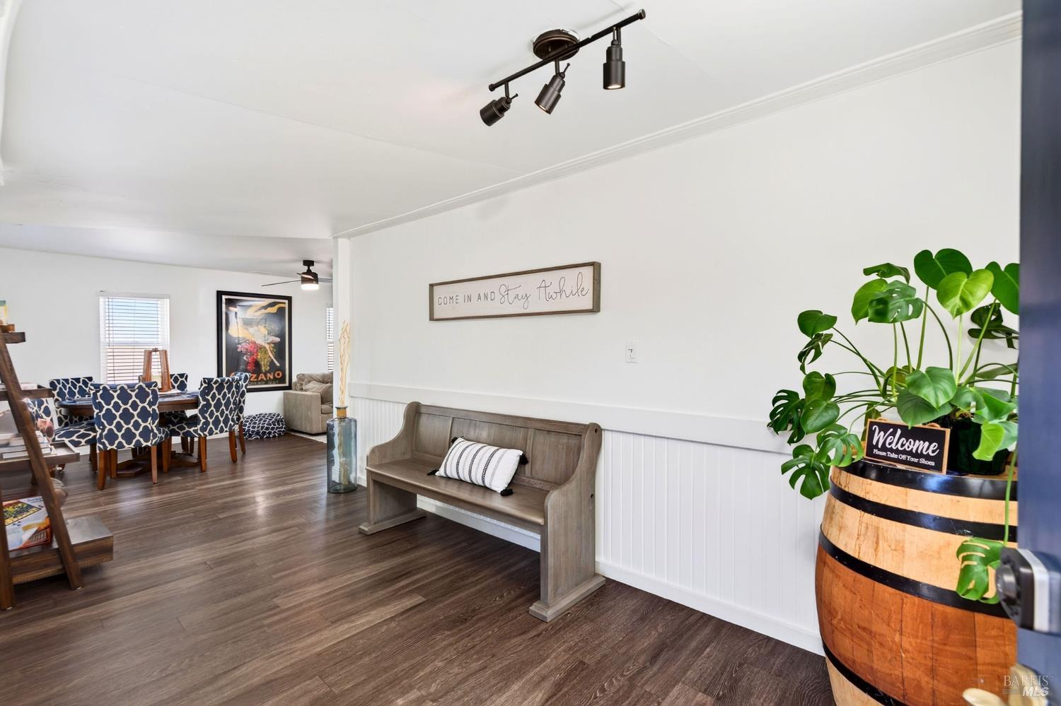 1571 Menlo Avenue Napa CA 94558