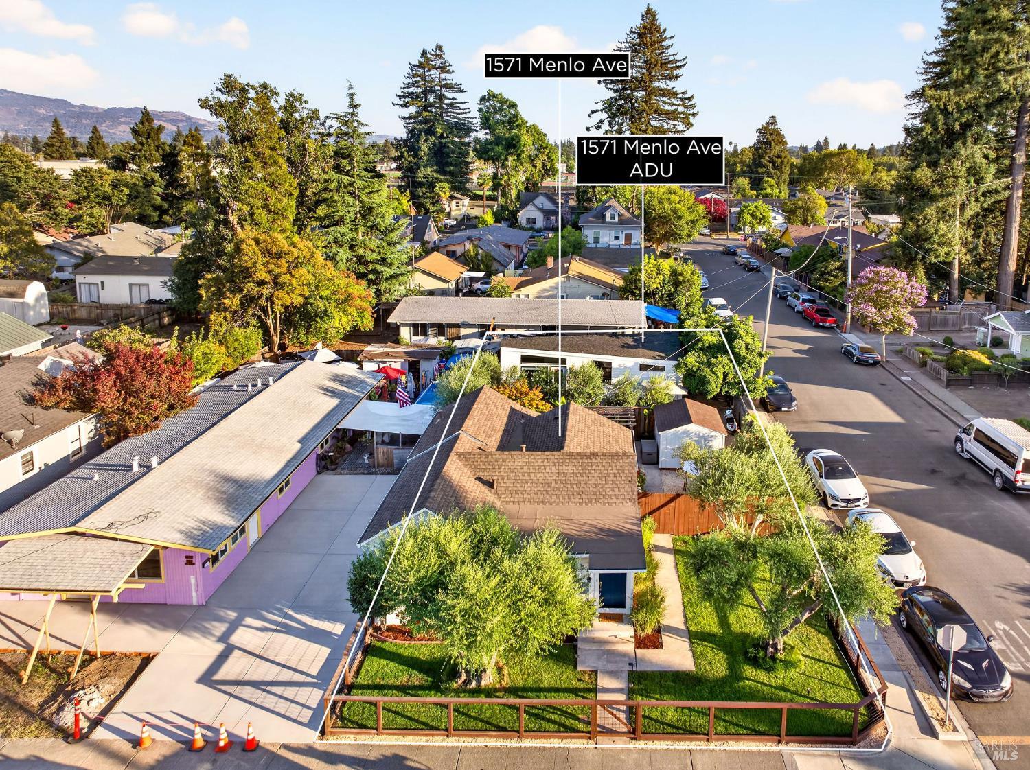 1571 Menlo Avenue Napa CA 94558