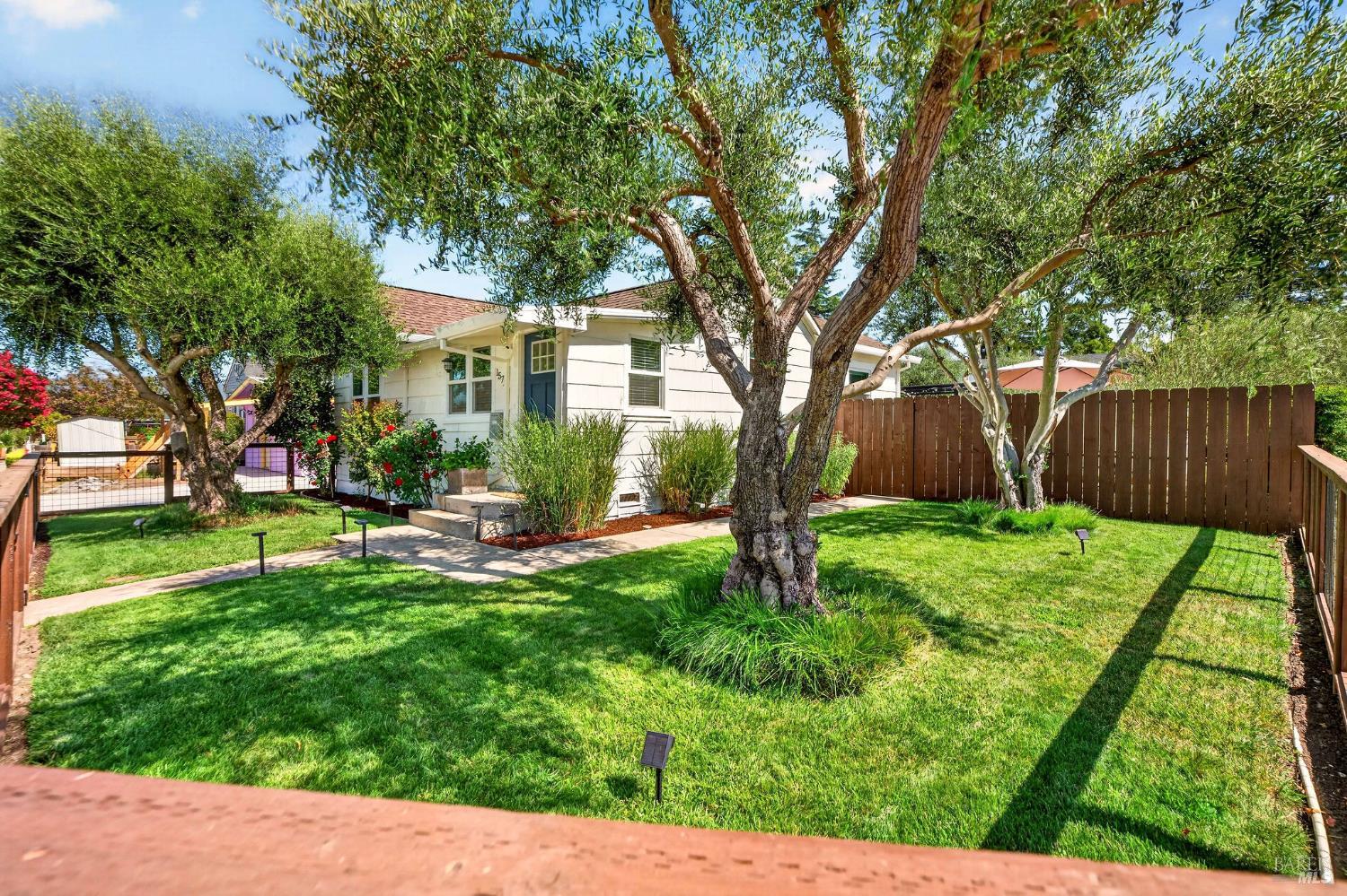 1571 Menlo Avenue Napa CA 94558