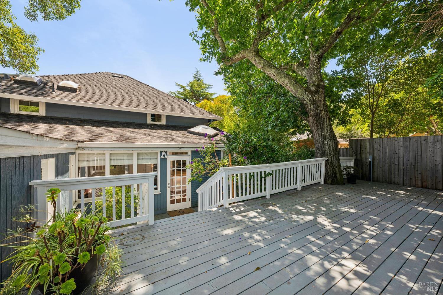 134 Ward Street Larkspur CA 94939