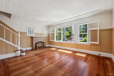 134 Ward Street Larkspur CA 94939