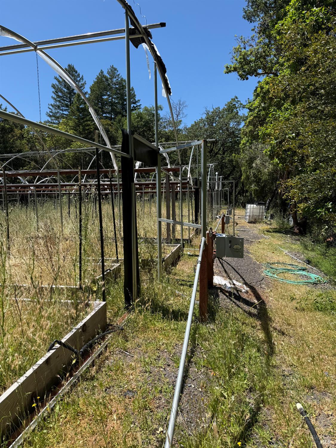37600 N Highway 101 Laytonville CA 95454