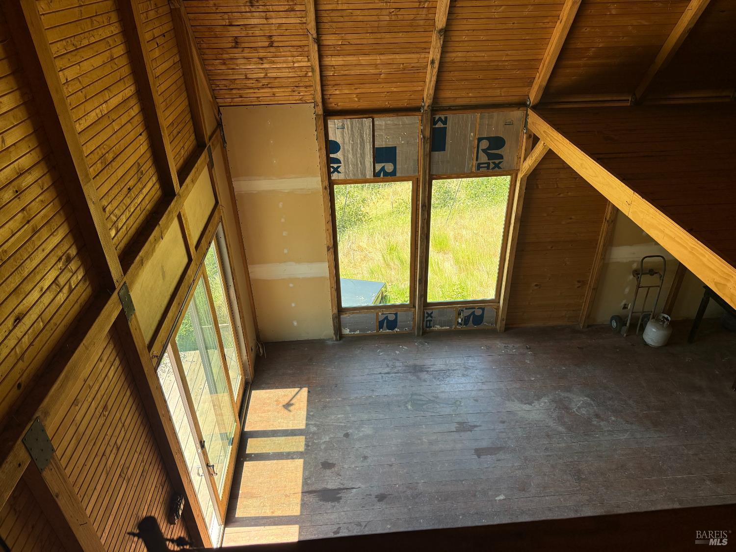 37600 N Highway 101 Laytonville CA 95454
