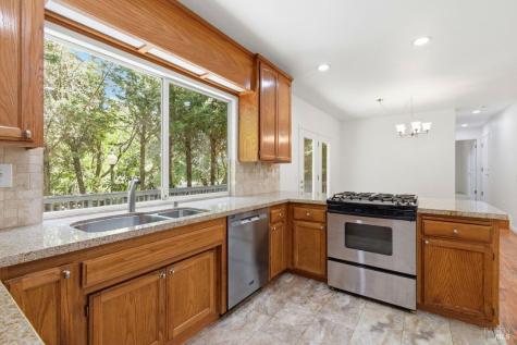 7080 Fellers Lane Sebastopol CA 95472