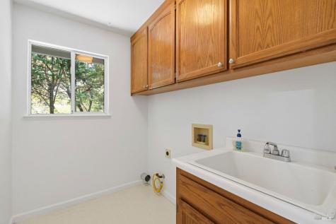 7080 Fellers Lane Sebastopol CA 95472
