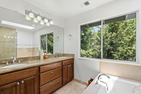 7080 Fellers Lane Sebastopol CA 95472