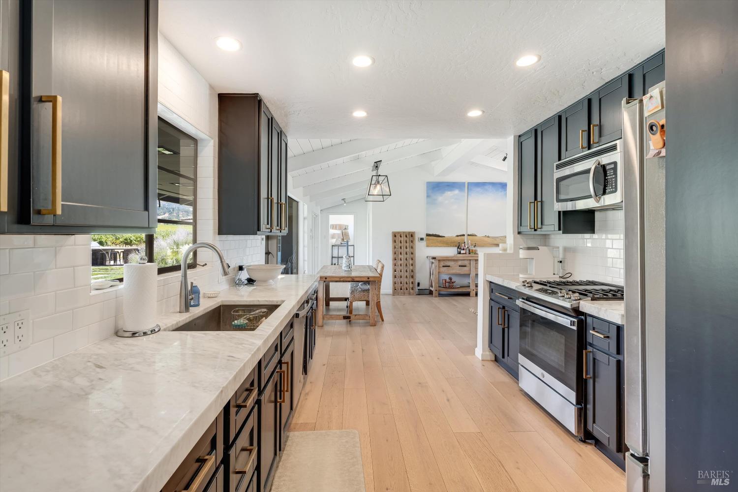 7616 Highway 128 Healdsburg CA 95448