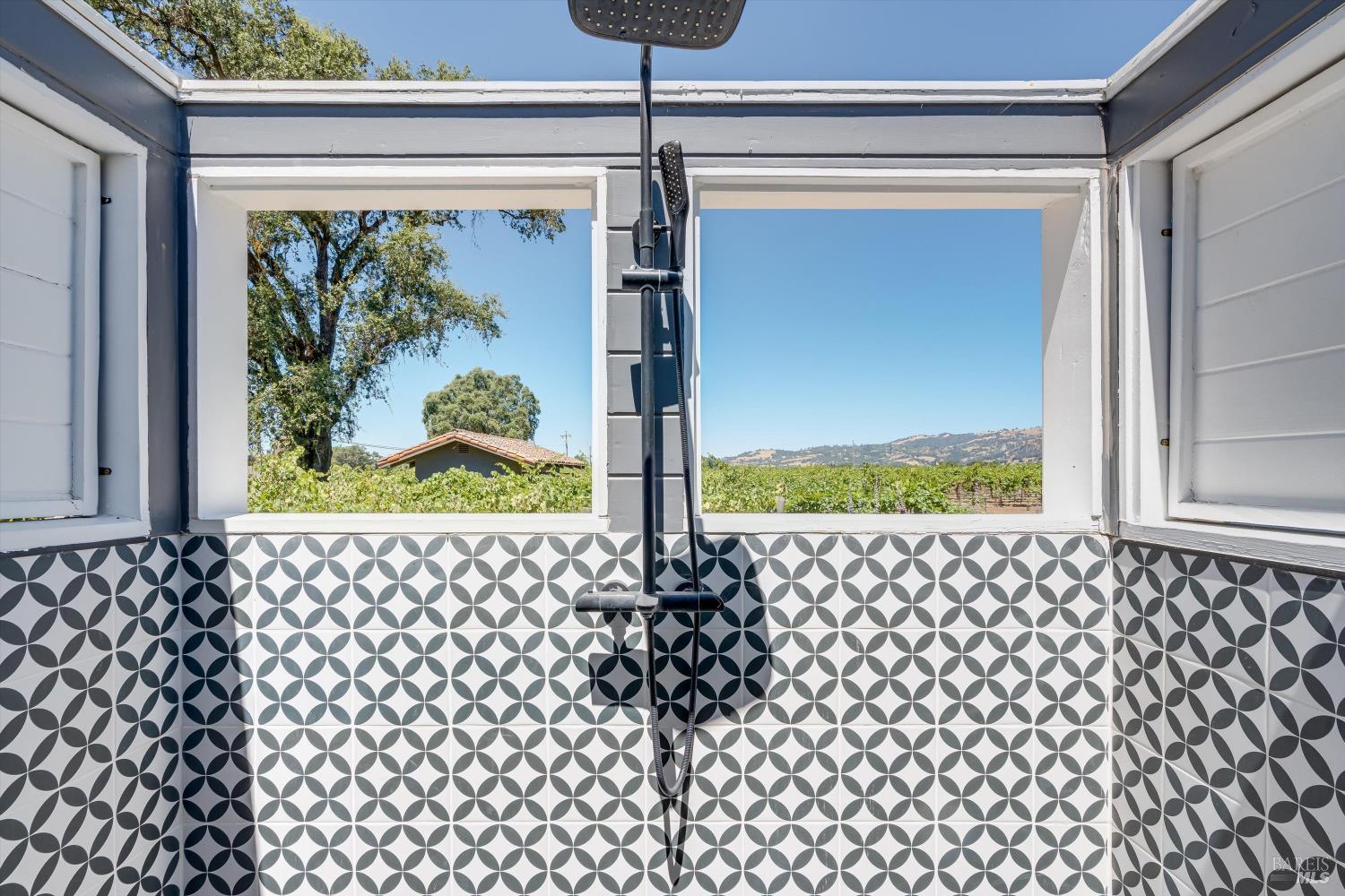 7616 Highway 128 Healdsburg CA 95448
