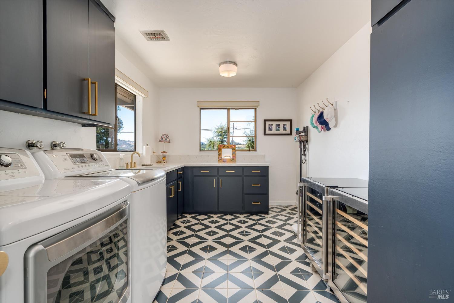 7616 Highway 128 Healdsburg CA 95448