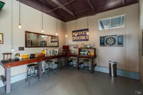 7616 Highway 128 Healdsburg CA 95448