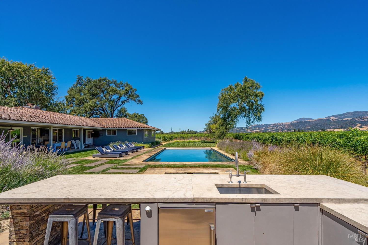 7616 Highway 128 Healdsburg CA 95448