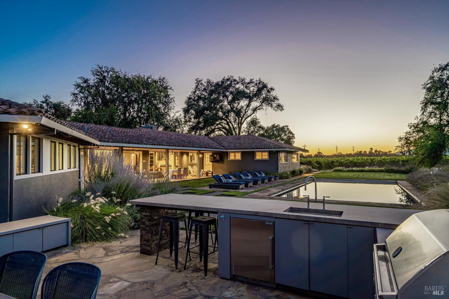 7616 Highway 128 Healdsburg CA 95448