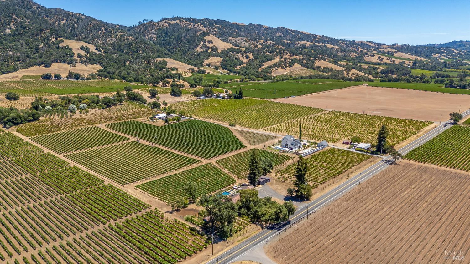 7616 Highway 128 Healdsburg CA 95448