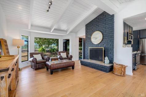 7616 Highway 128 Healdsburg CA 95448
