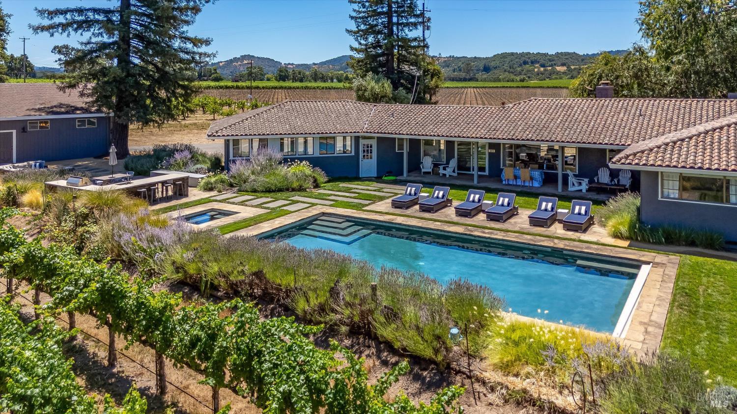 7616 Highway 128 Healdsburg CA 95448