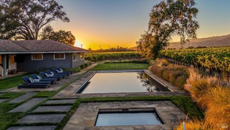 7616 Highway 128 Healdsburg CA 95448