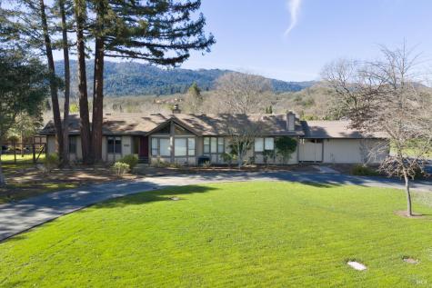 15416 Woodside Court Glen Ellen CA 95476
