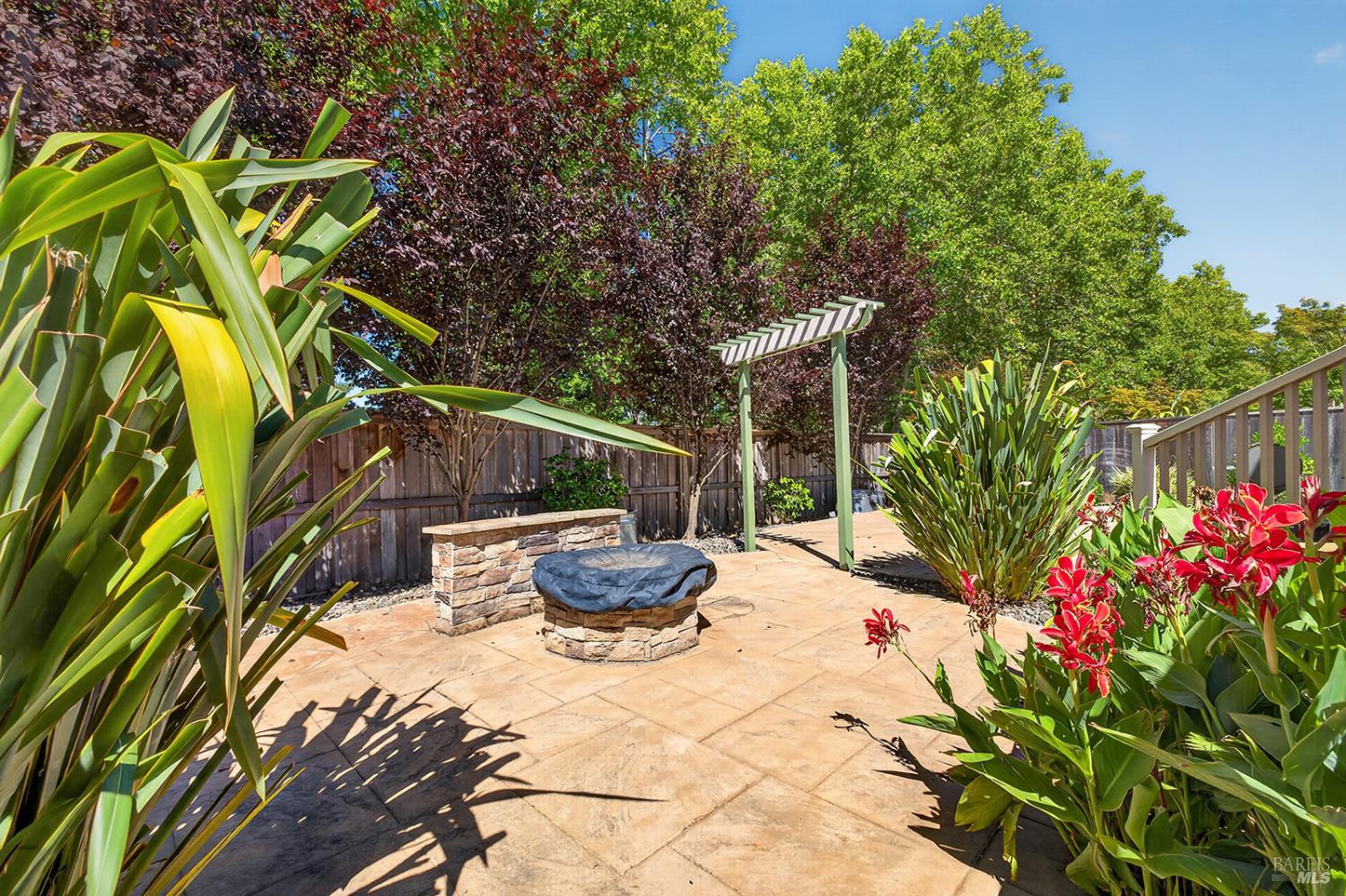 4795 Hillsboro Circle Santa Rosa CA 95405
