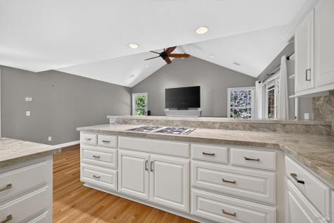 4795 Hillsboro Circle Santa Rosa CA 95405