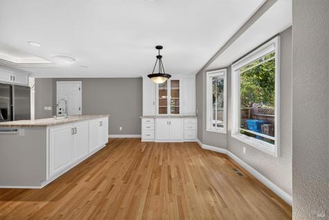 4795 Hillsboro Circle Santa Rosa CA 95405