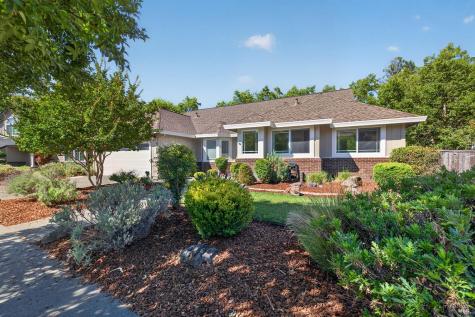 4795 Hillsboro Circle Santa Rosa CA 95405