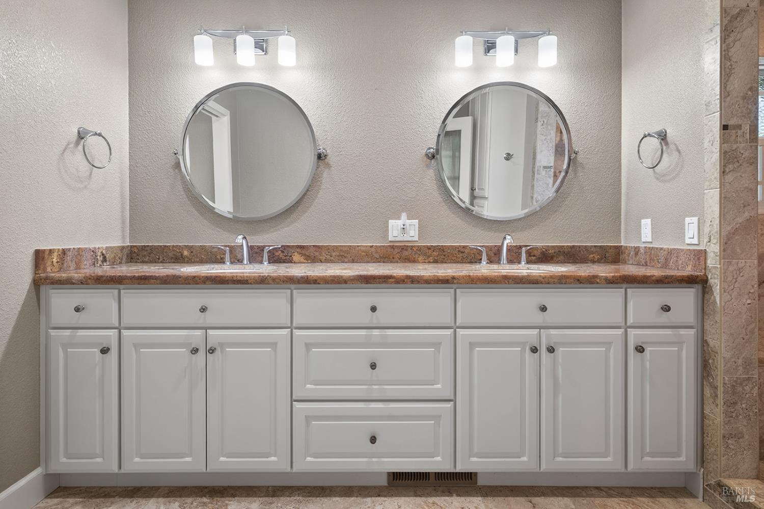 4795 Hillsboro Circle Santa Rosa CA 95405