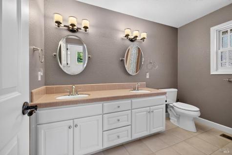 4795 Hillsboro Circle Santa Rosa CA 95405