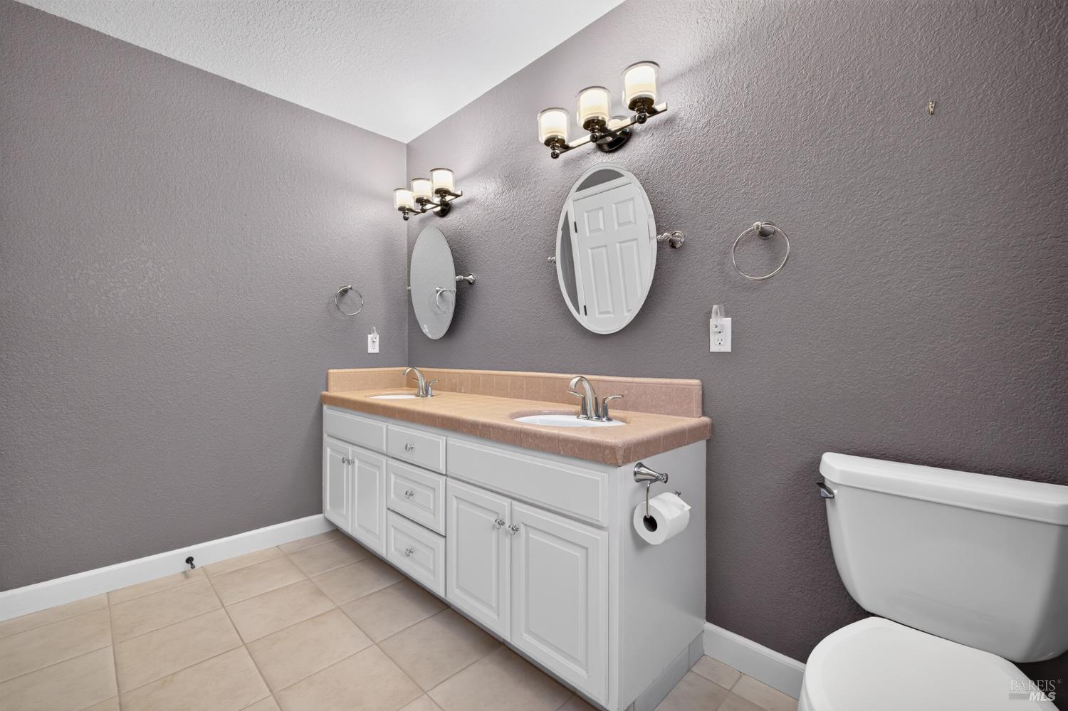 4795 Hillsboro Circle Santa Rosa CA 95405
