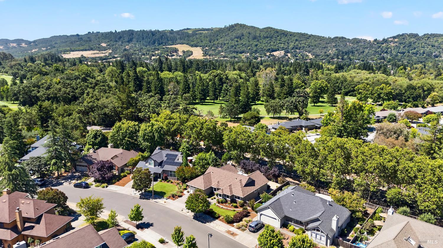 4795 Hillsboro Circle Santa Rosa CA 95405