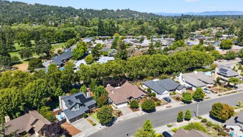4795 Hillsboro Circle Santa Rosa CA 95405