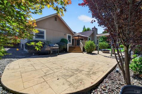 4795 Hillsboro Circle Santa Rosa CA 95405