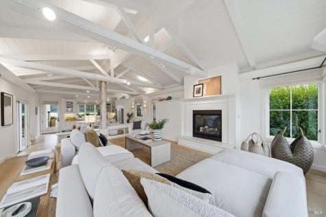 131 Dipsea Road Stinson Beach CA 94970