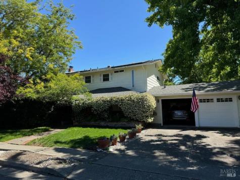 4015 Shadowhill Drive Santa Rosa CA 95404
