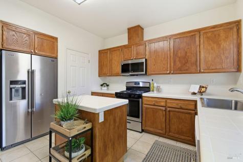 1439 Grey Hawk Way Santa Rosa CA 95409