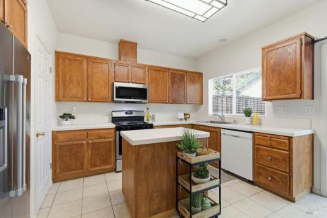 1439 Grey Hawk Way Santa Rosa CA 95409