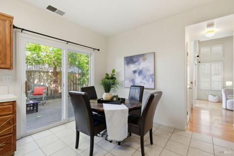 1439 Grey Hawk Way Santa Rosa CA 95409