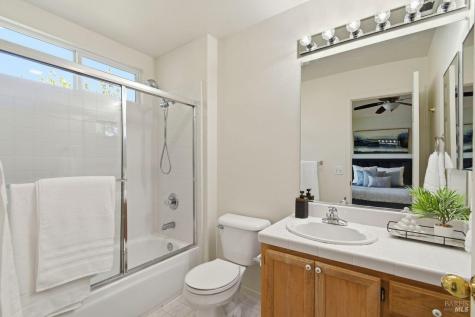 1439 Grey Hawk Way Santa Rosa CA 95409