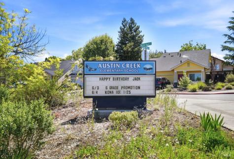 1439 Grey Hawk Way Santa Rosa CA 95409