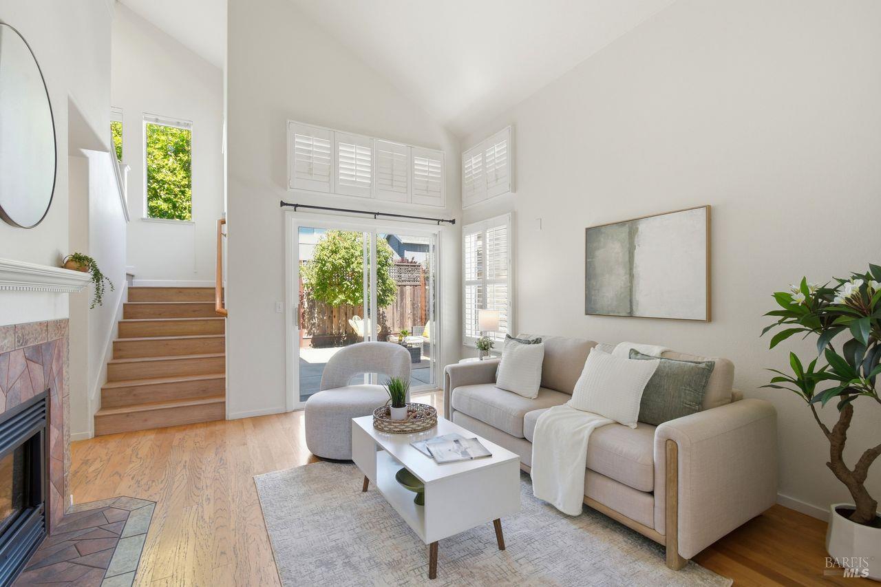 1439 Grey Hawk Way Santa Rosa CA 95409