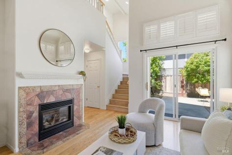 1439 Grey Hawk Way Santa Rosa CA 95409