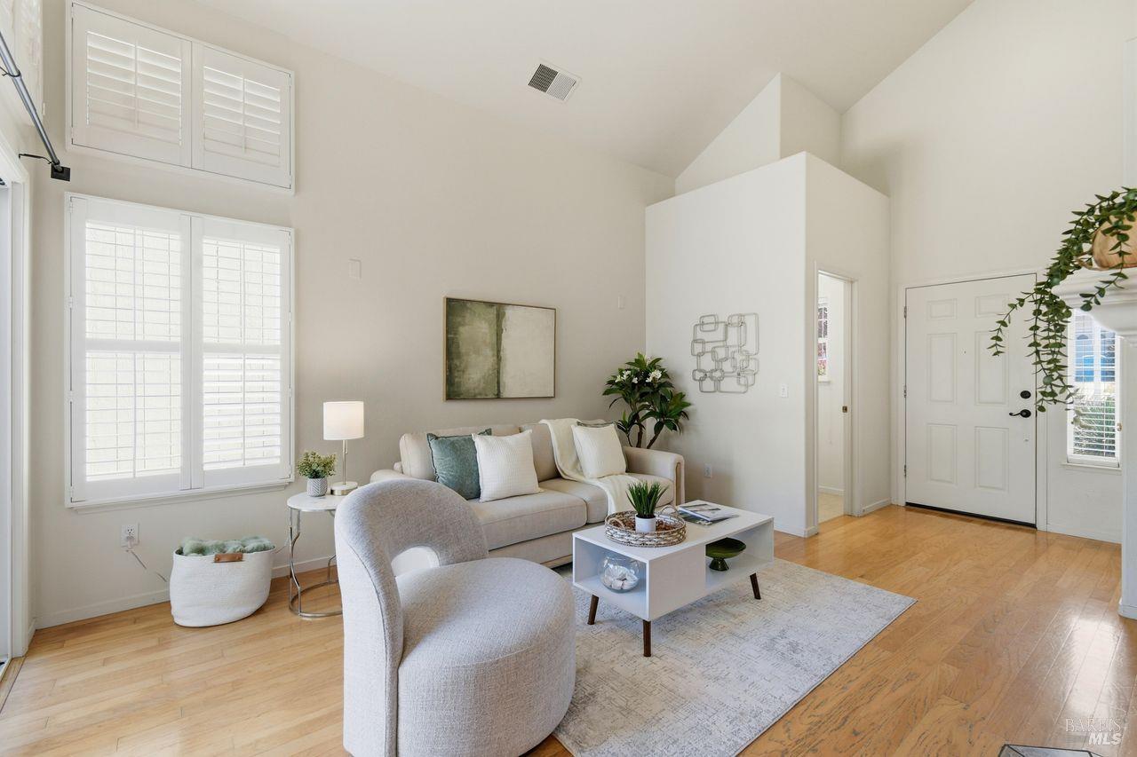 1439 Grey Hawk Way Santa Rosa CA 95409