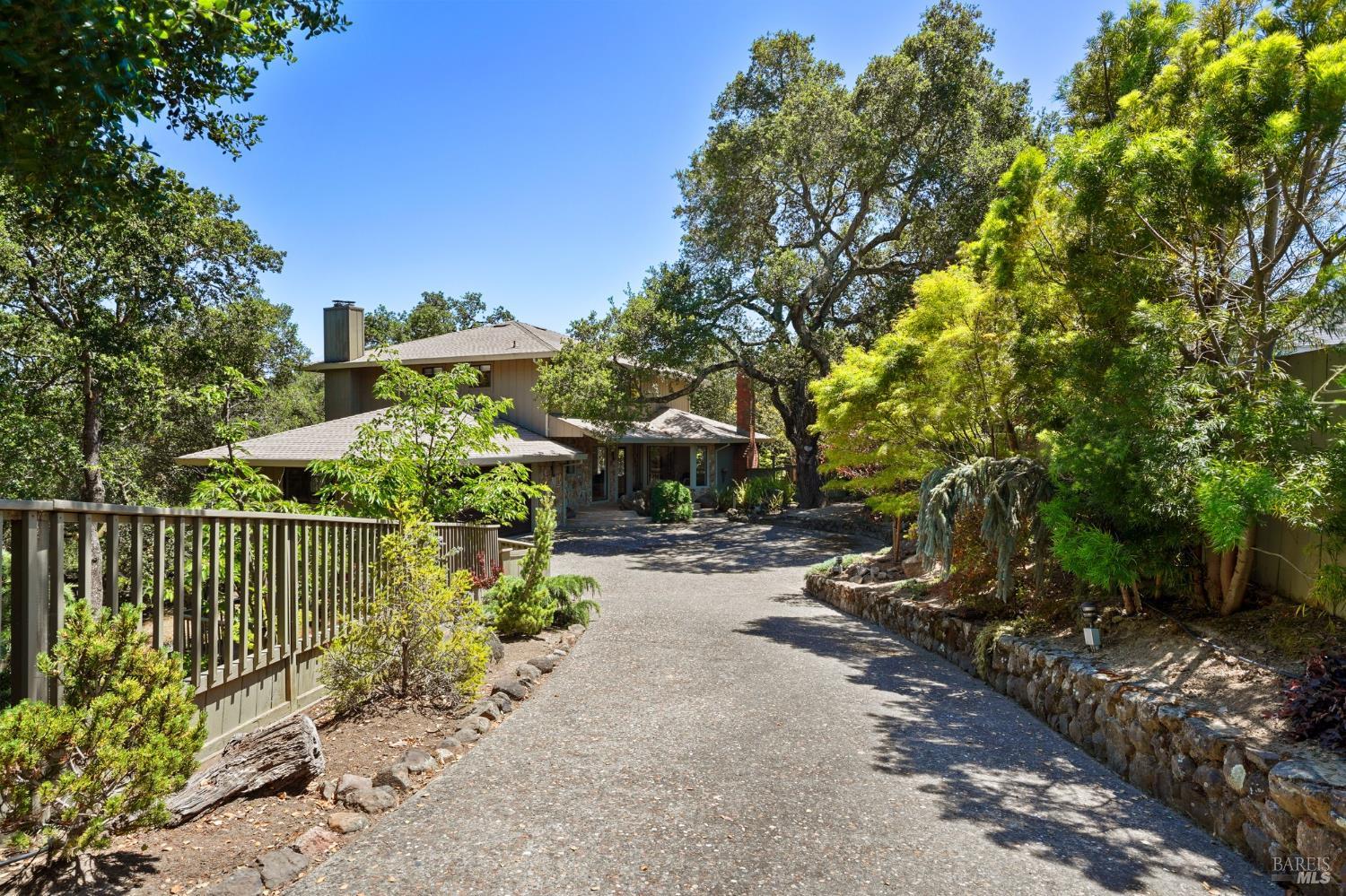10 Shari Court Novato CA 94947