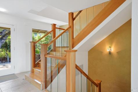 10 Shari Court Novato CA 94947