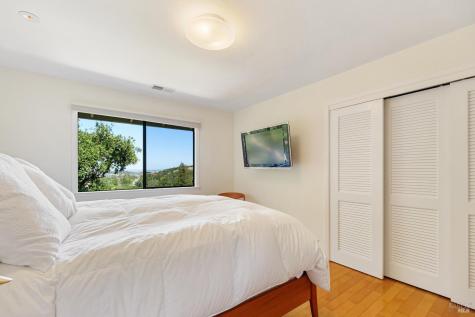 10 Shari Court Novato CA 94947