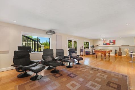 10 Shari Court Novato CA 94947