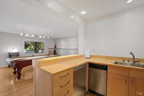 10 Shari Court Novato CA 94947
